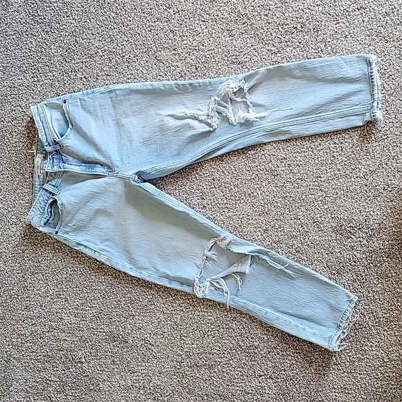 A&F Mom High Rise Jeans - Picture 3 of 5